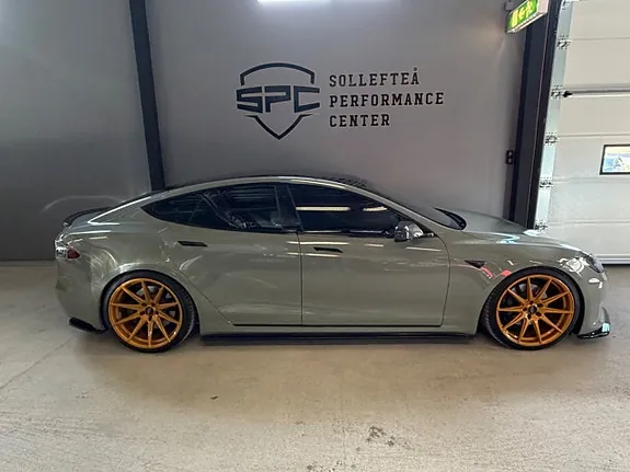 Tesla Model S 2020 photo 2