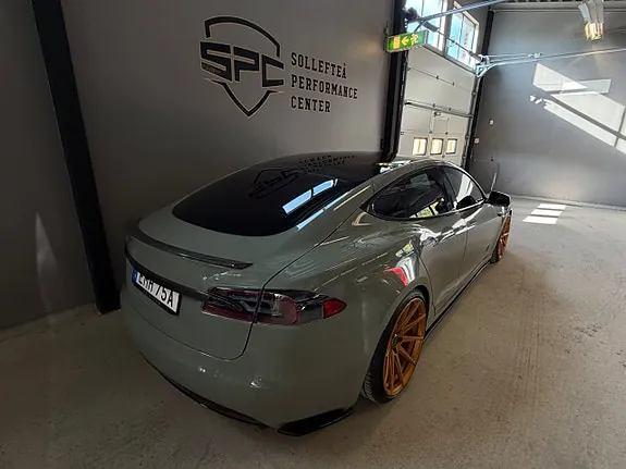 Tesla Model S 2020 photo 3