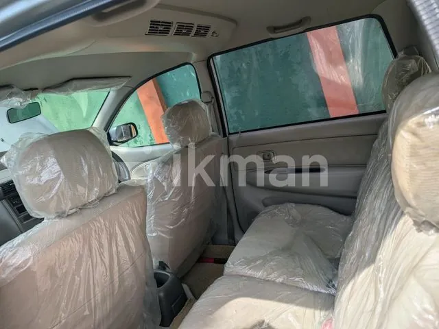Toyota Avanza 2010 photo 4