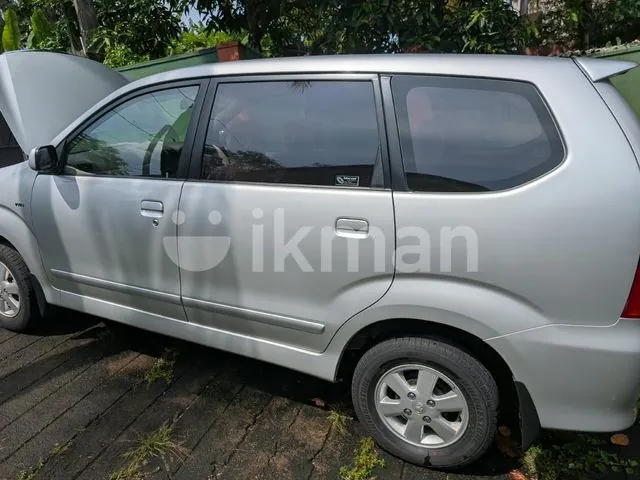Toyota Avanza 2010 photo 3