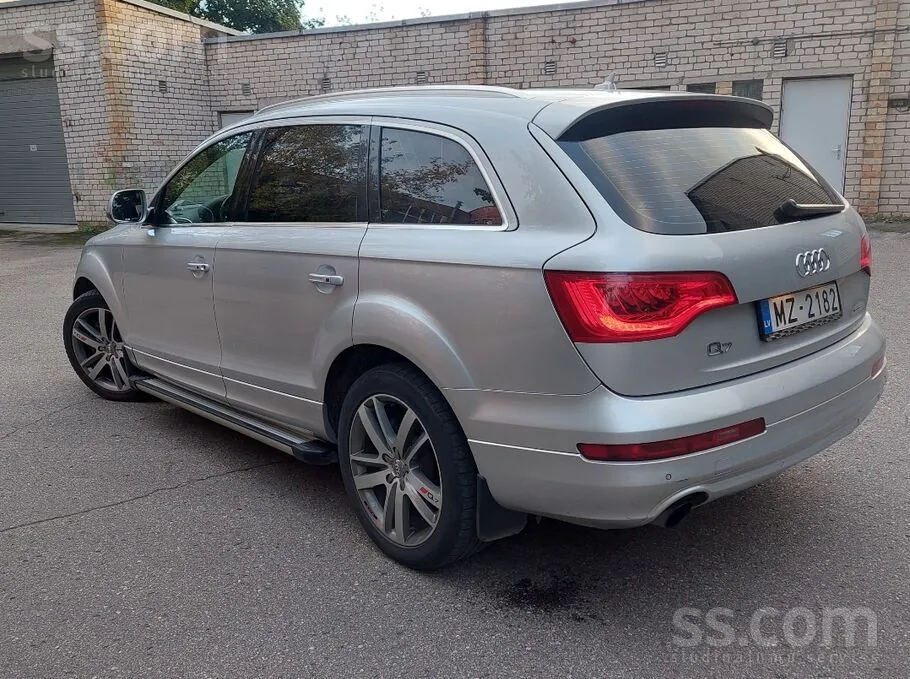 Audi Q7 2009 photo 5