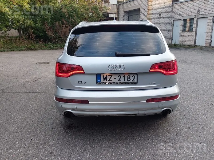 Audi Q7 2009 photo 4