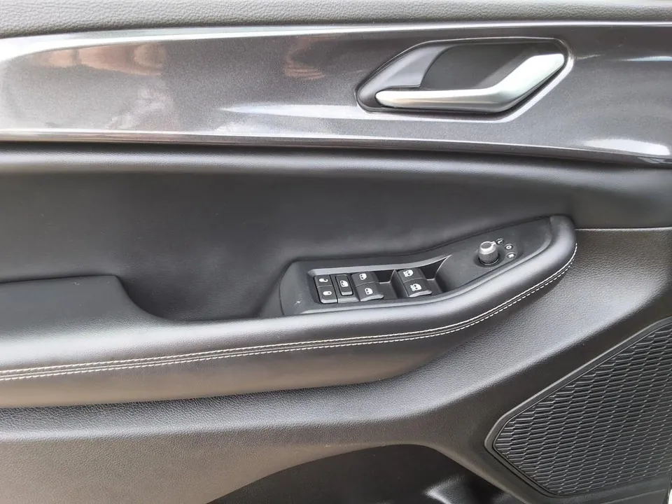 Jeep Grand Cherokee 2023 photo 4