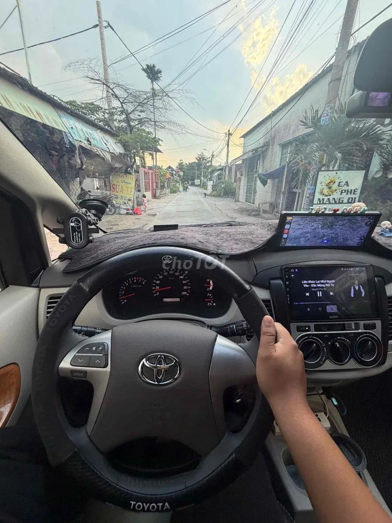 Toyota Innova 2008 photo 5