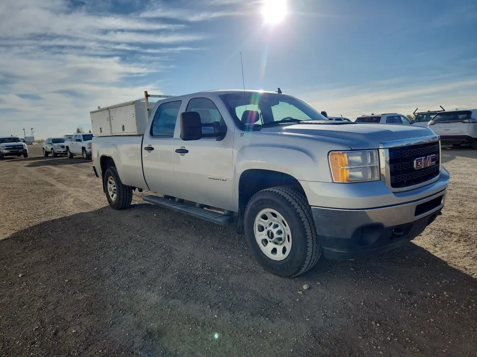 GMC Sierra 3500Hd 2014 photo 2