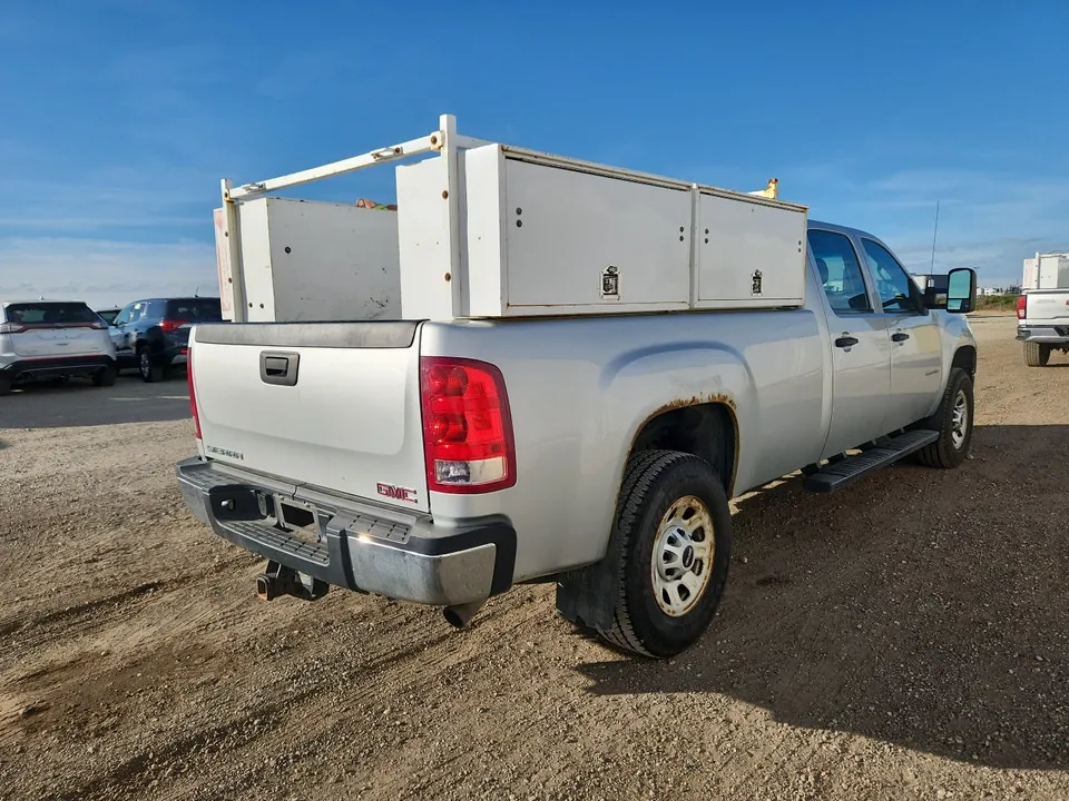 GMC Sierra 3500Hd 2014 photo 4