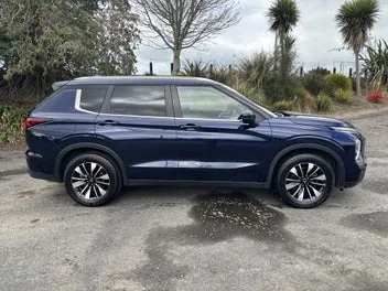 Mitsubishi Outlander 2022 photo 5