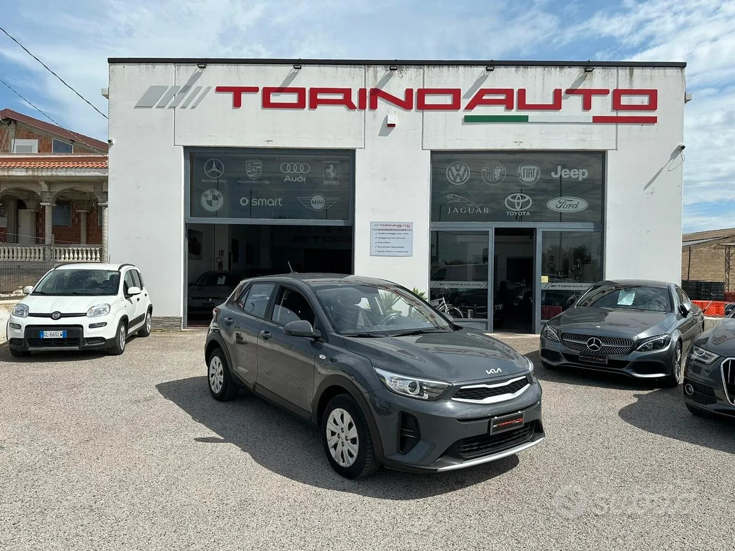 Kia Stonic 2022 photo 2