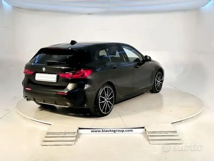 BMW 1 Series 2022 photo 5
