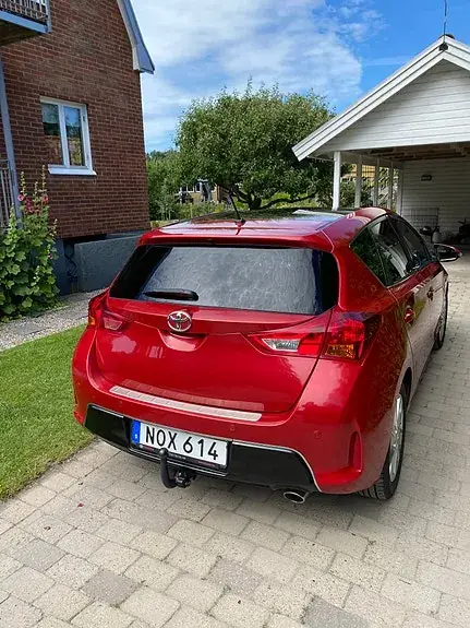 Toyota Auris 2014 photo 2
