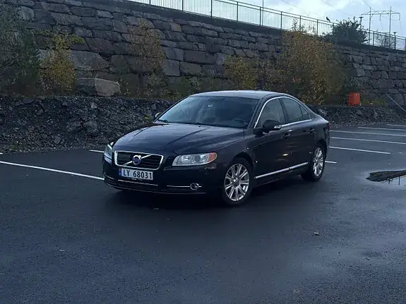 Volvo S80 2010 photo 2