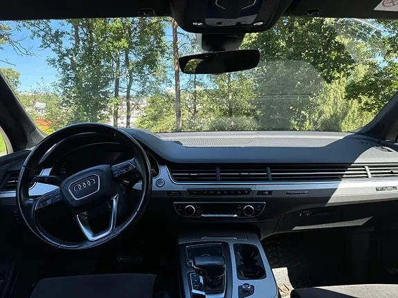 Audi Q7 2016 photo 4