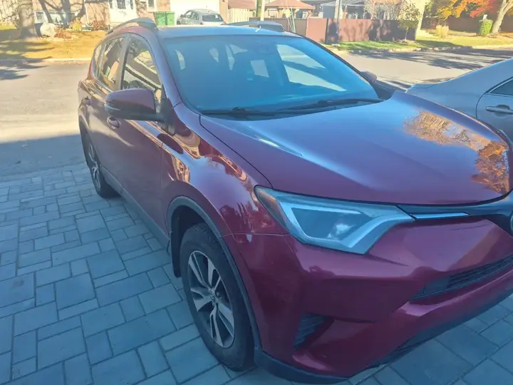 Toyota Rav4 2018 photo 2