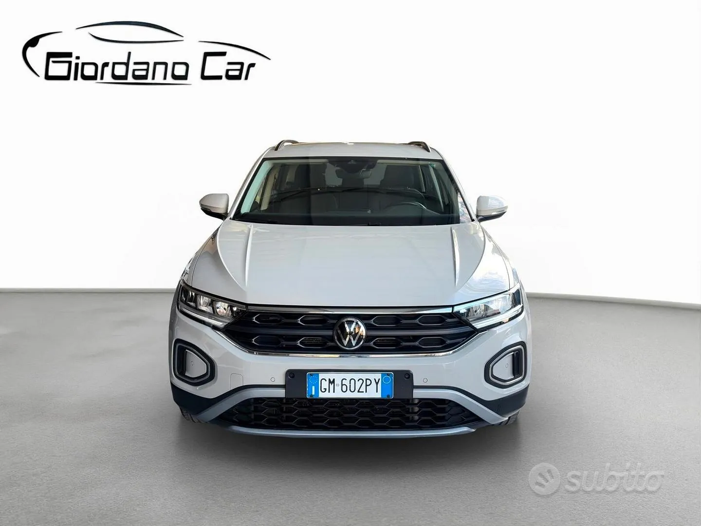 Volkswagen T-Roc 2023 photo 2