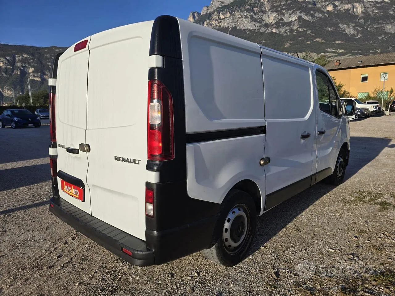 Renault Trafic 2022 photo 5