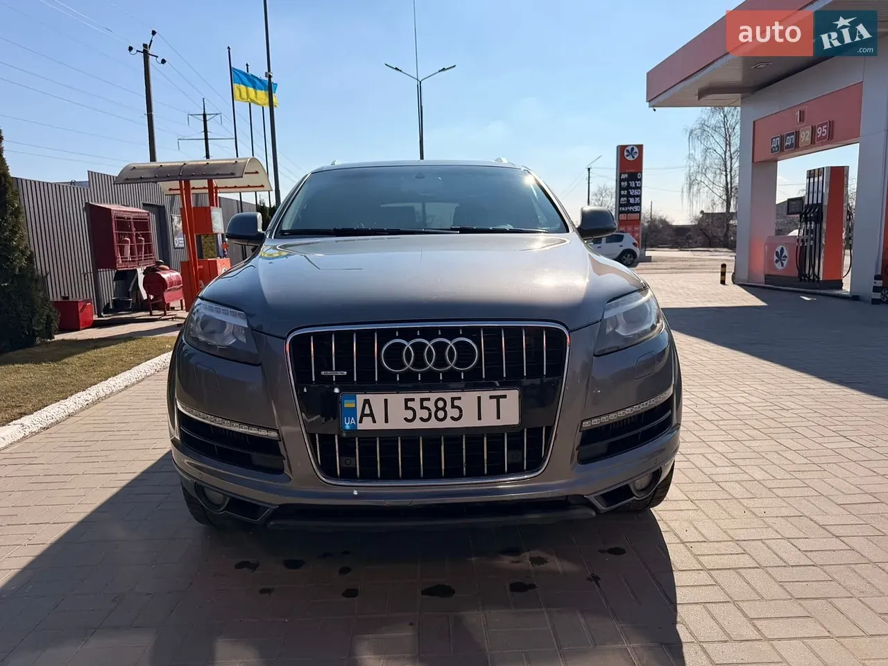 Audi Q7 2011 photo 3