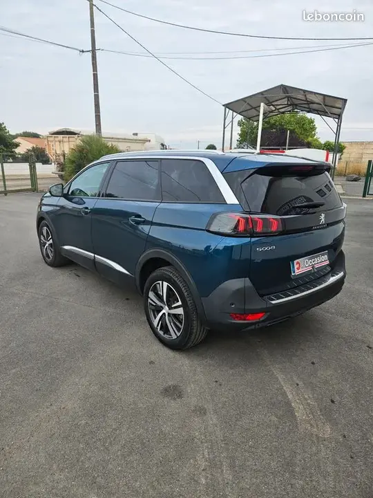 Peugeot 5008 2021 photo 3