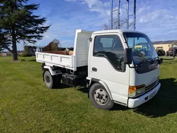 Isuzu Elf 2000 photo 3