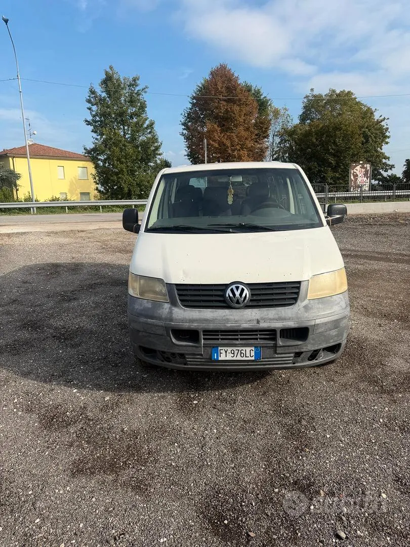 Volkswagen Transporter 2004 photo 2
