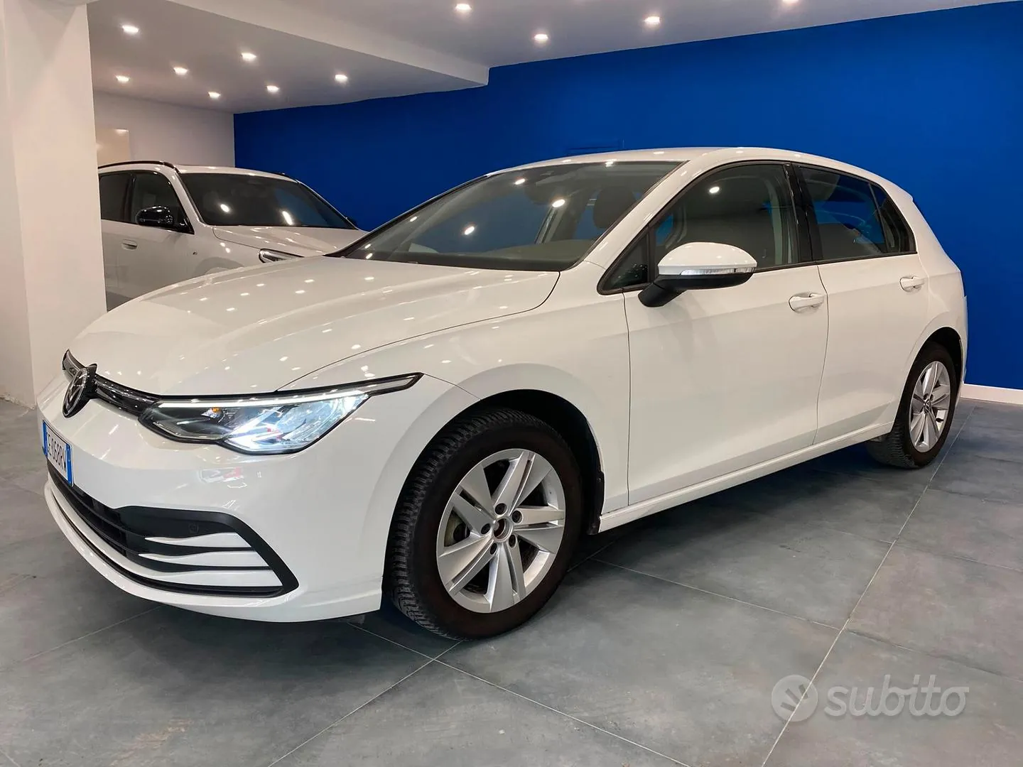 Volkswagen Golf 2021 photo 2