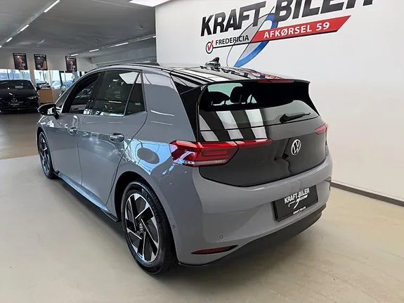 Volkswagen Id.3 2023 photo 3