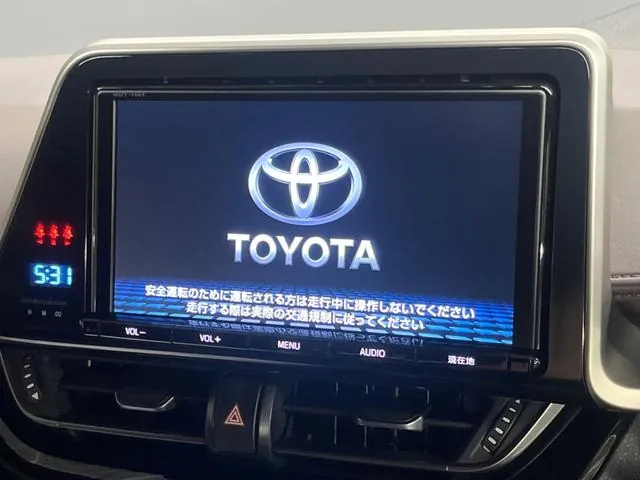 Toyota Camry 2018 photo 3