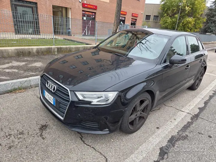 Audi A3 2016 photo 2