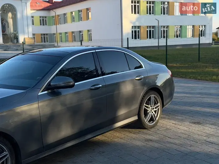 Mercedes-Benz E-Class 2016 photo 2