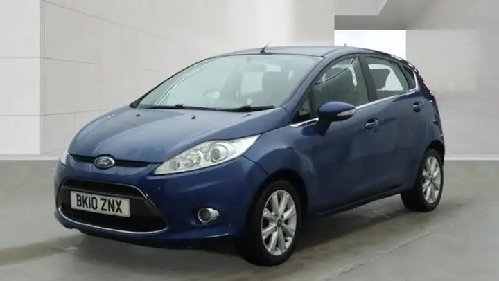 Ford Fiesta 2010 photo 2