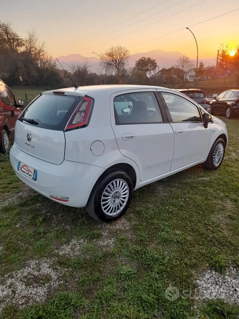 Fiat Punto 2013 photo 3