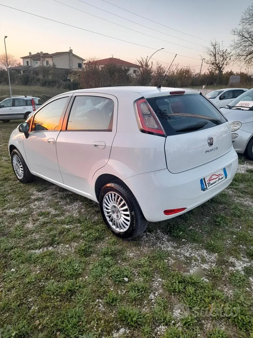 Fiat Punto 2013 photo 4