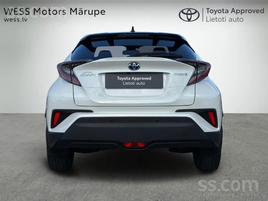 Toyota C-Hr 2018 photo 4