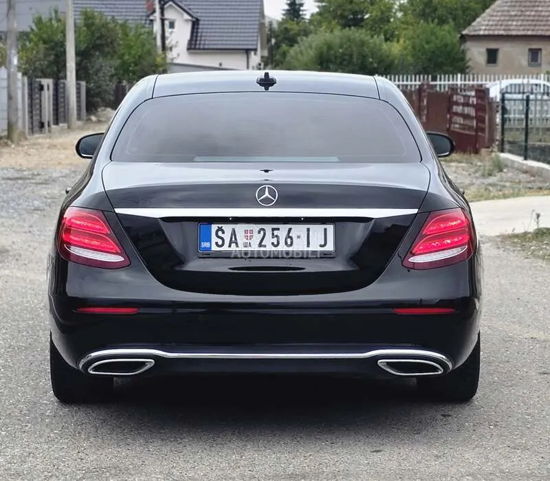 Mercedes-Benz E-Class 2017 photo 5
