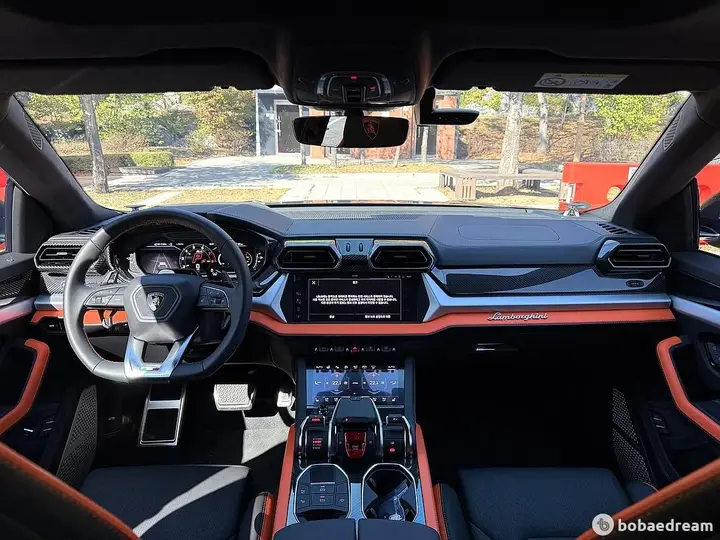 Lamborghini Urus 2026 photo 4