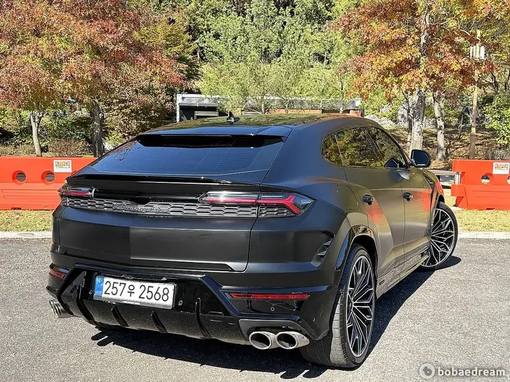 Lamborghini Urus 2026 photo 3