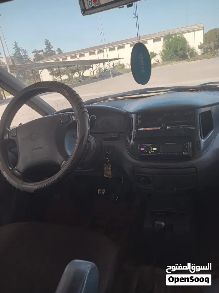 Toyota Previa 1996 photo 4