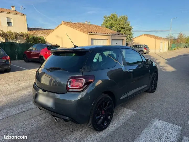 DS Automobiles Ds3 2017 photo 2