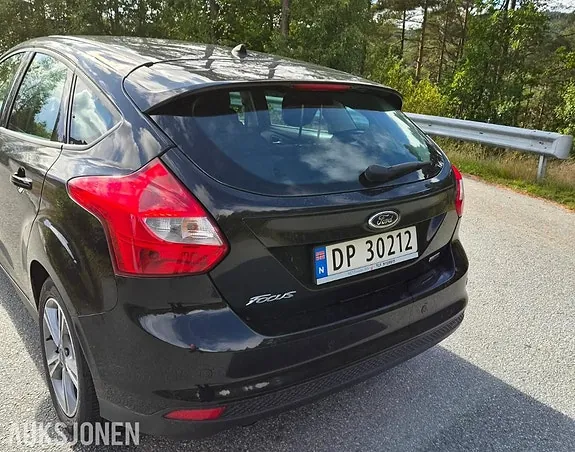 Ford Focus 2013 photo 3