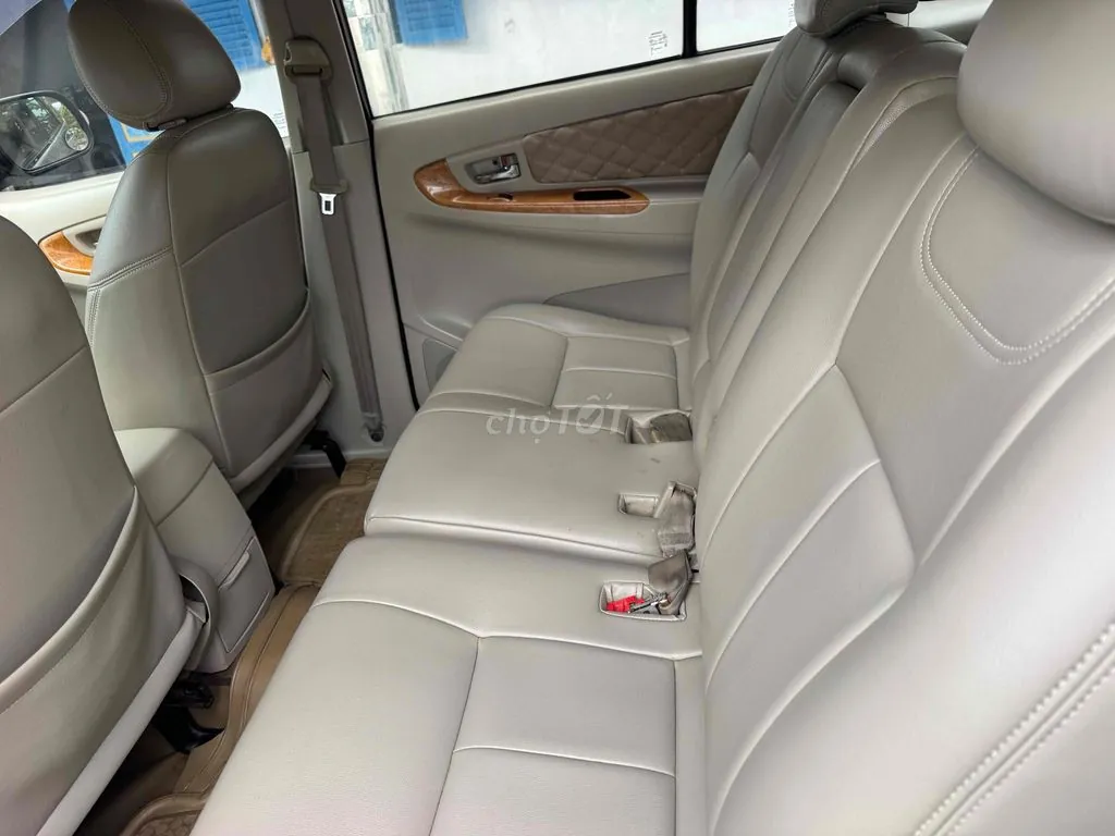 Toyota Innova 2008 photo 5
