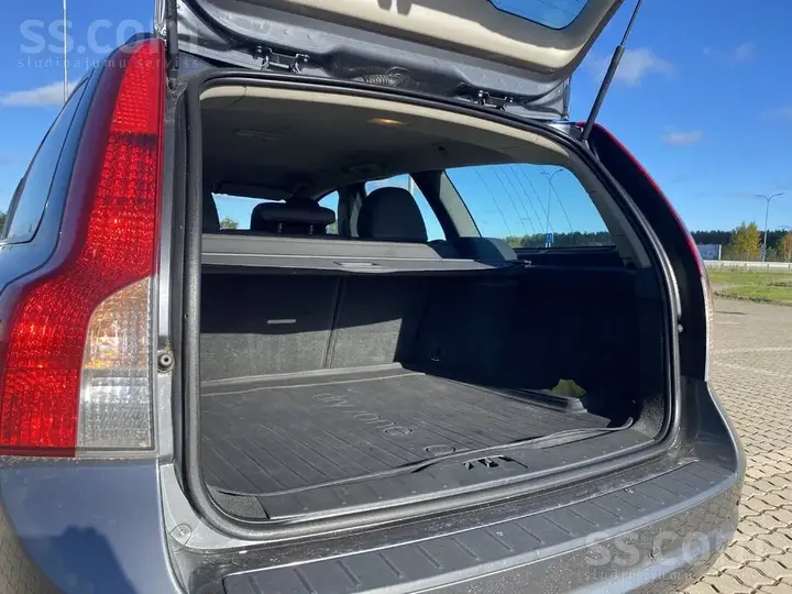 Volvo V50 2008 photo 5