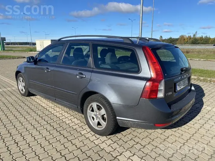Volvo V50 2008 photo 4
