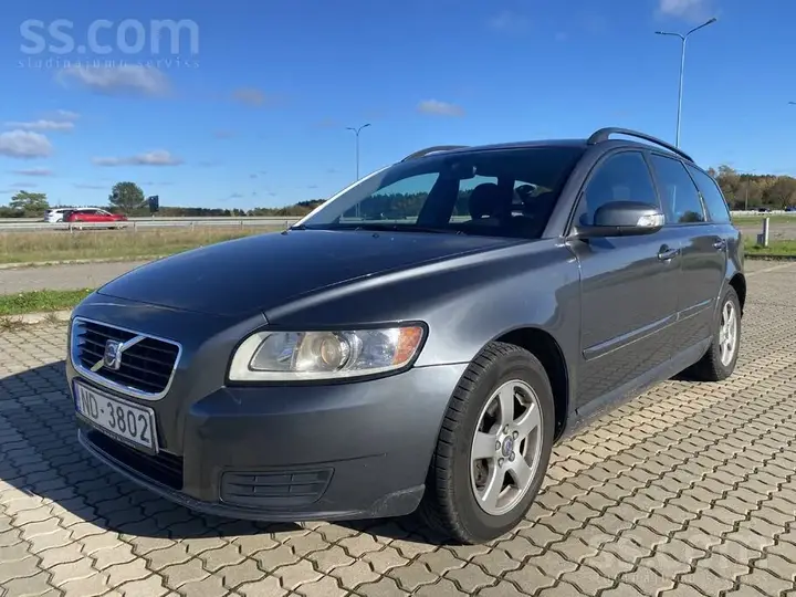 Volvo V50