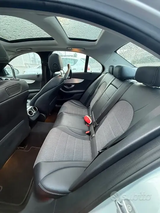 Mercedes-Benz C-Class 2019 photo 3
