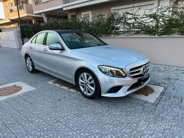 Mercedes-Benz C-Class 2019 photo 4
