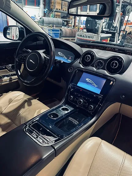 Jaguar Xj 2011 photo 4