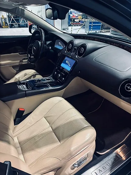 Jaguar Xj 2011 photo 3