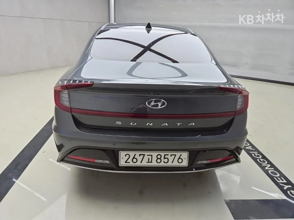 Hyundai Sonata 2022 photo 3