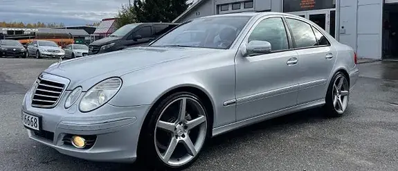 Mercedes-Benz E 220 D 2006 photo 4