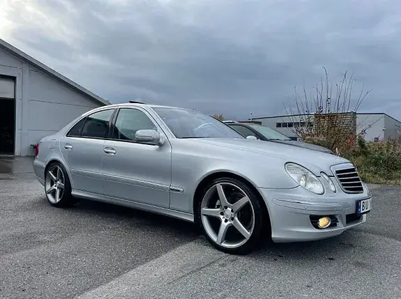 Mercedes-Benz E 220 D