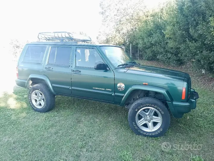 Jeep Cherokee